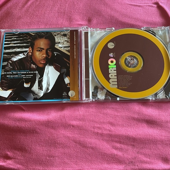 Mario - Picture 2 of 4